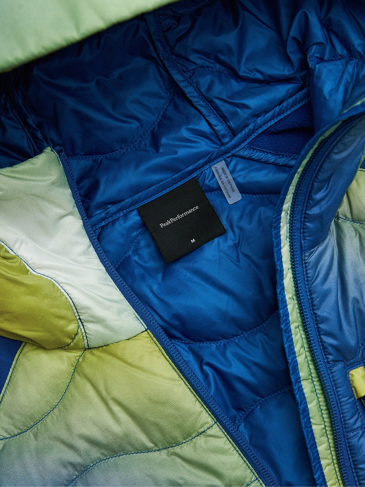 Peak Performance AOP Helium Down Hybrid Midlayer Herren dunkelblau/gelb dunkelblau/gelb Bild 3