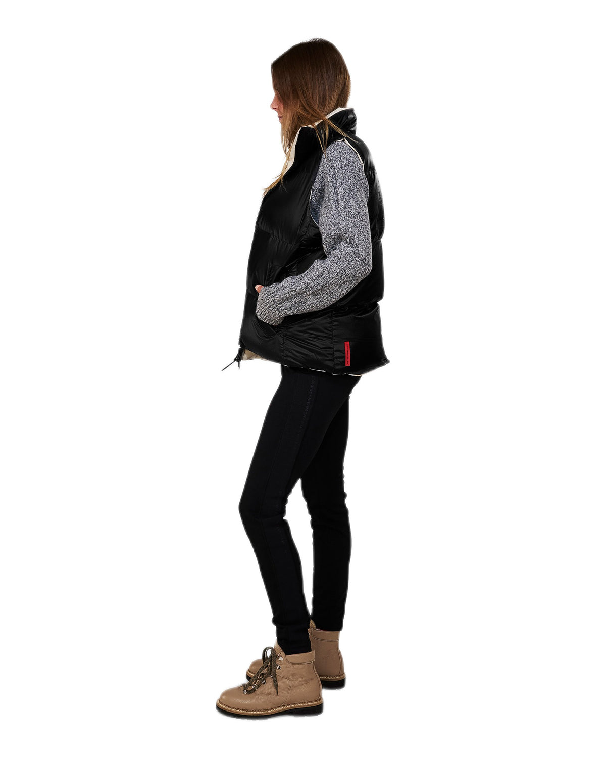 The Mountain Studio V-15 WR Damen-Daunenweste beige Bild 6