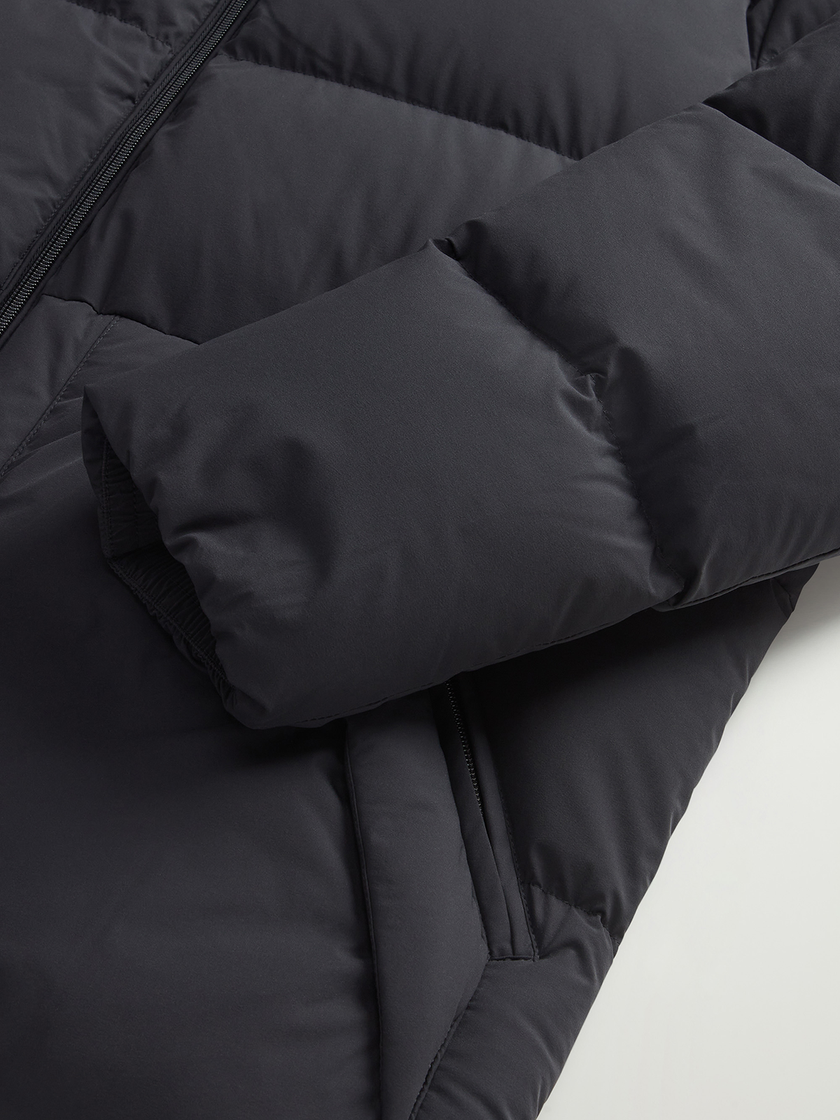 Sierra Supreme Down Jacket schwarz Bild 5