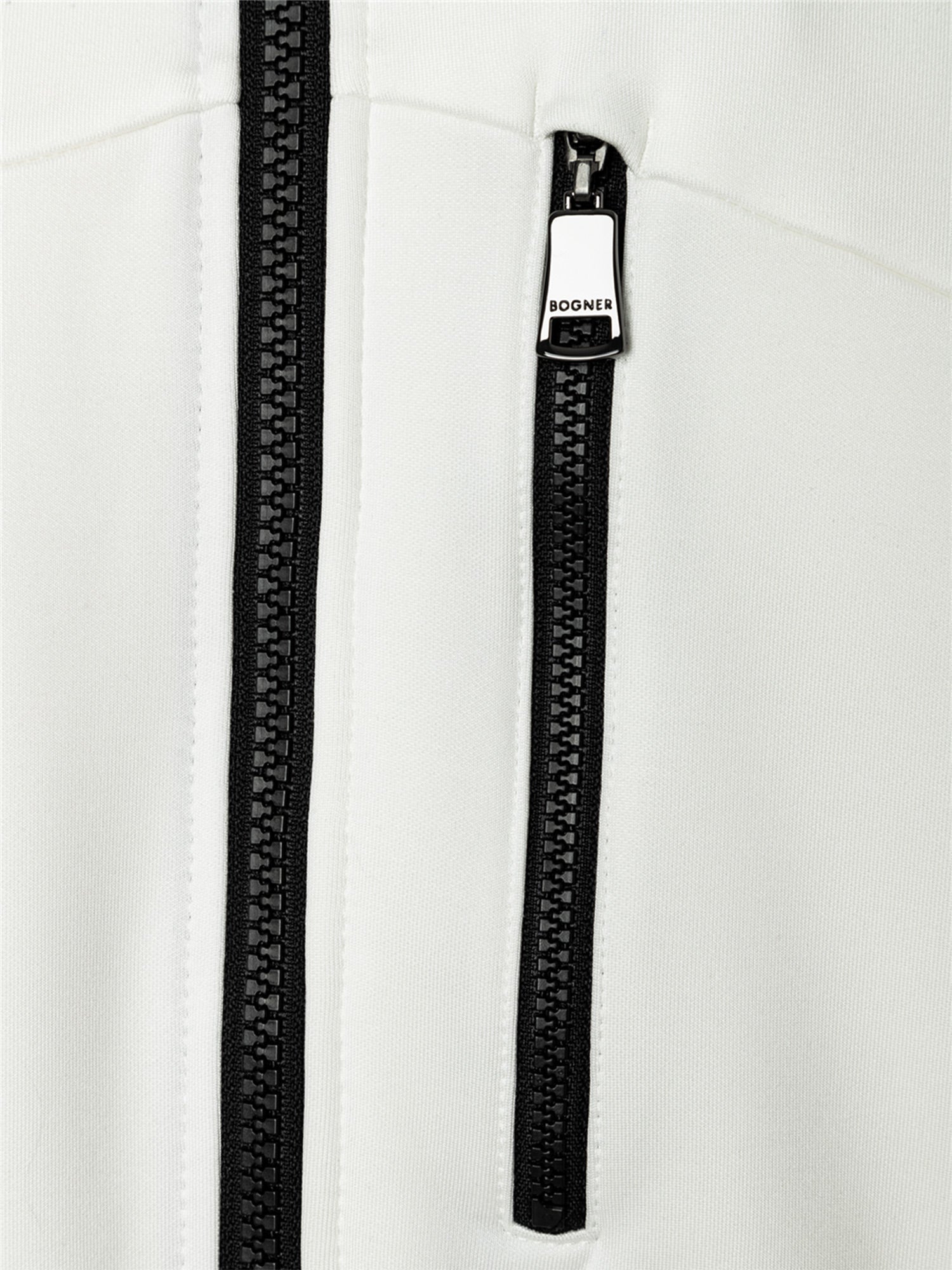 XILAS Off-White Bild 2