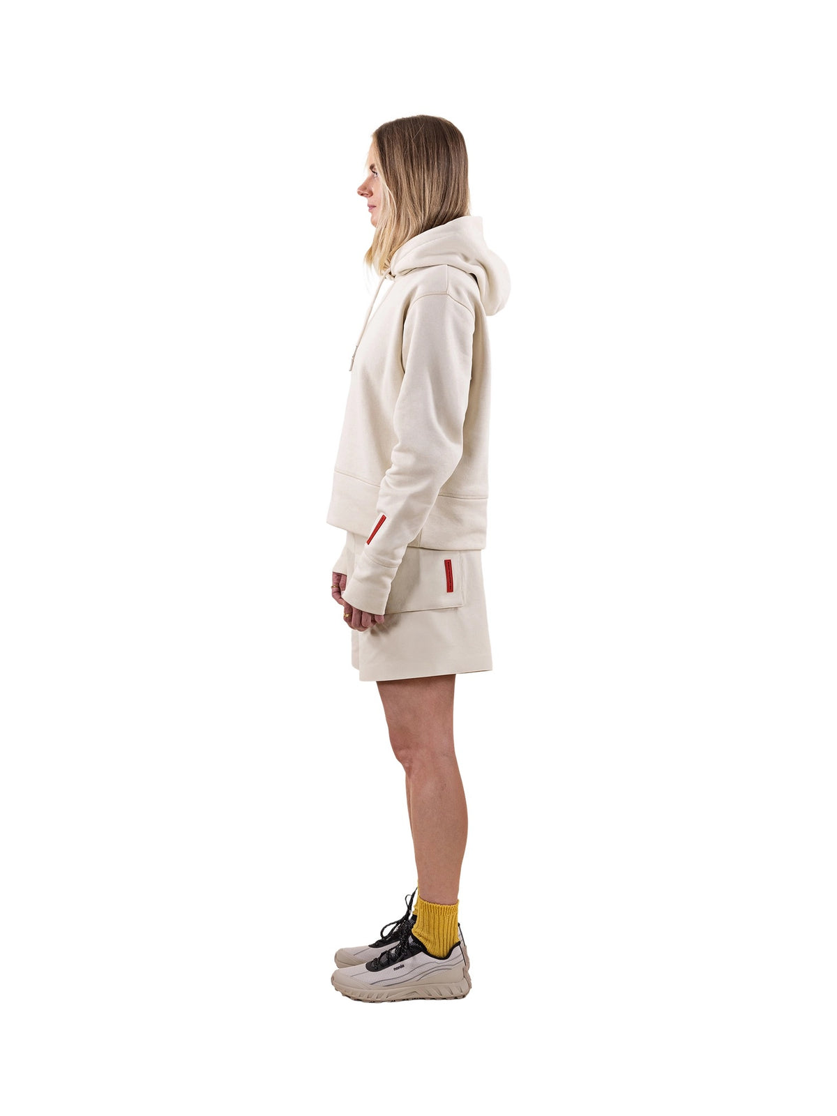 The Mountain Studio H-8 W Hood Damen beige beige Bild 3