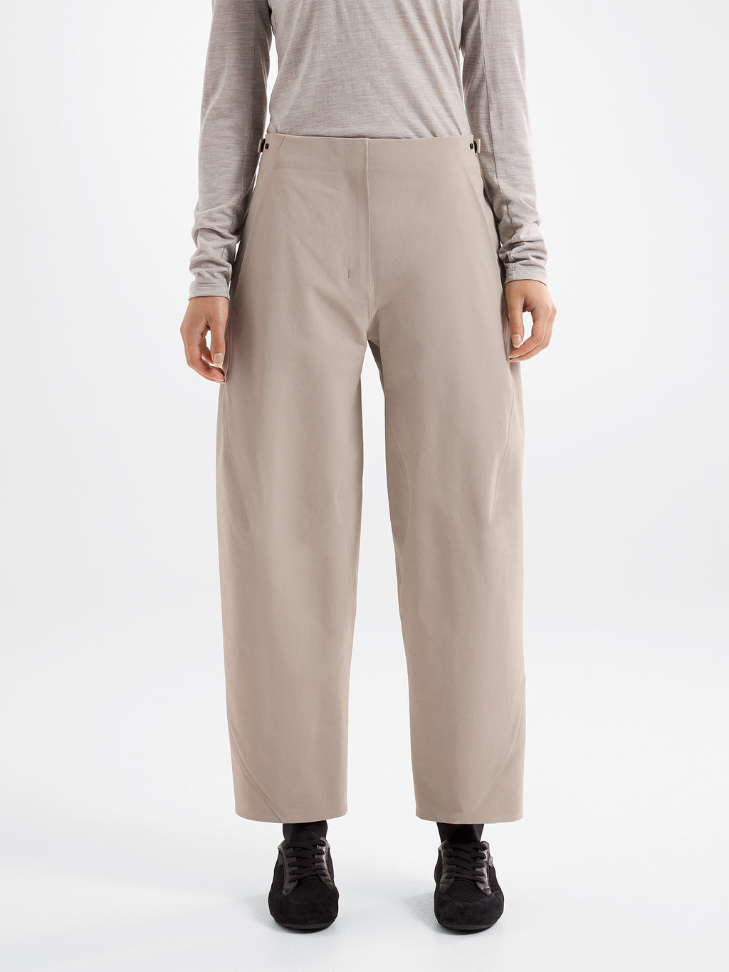 Veilance Arc'teryx Dias Mx Hose Damen beige beige Bild 1